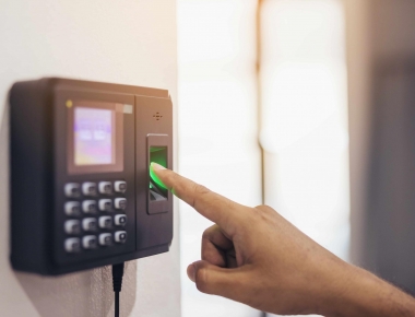 Fingerabdruckscanner zur Zeiterfassung.